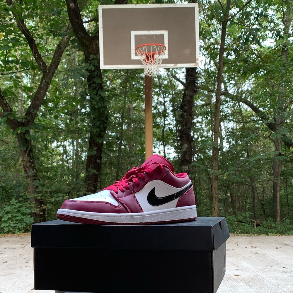 Jordan 1 Low Noble Red Size 11.5